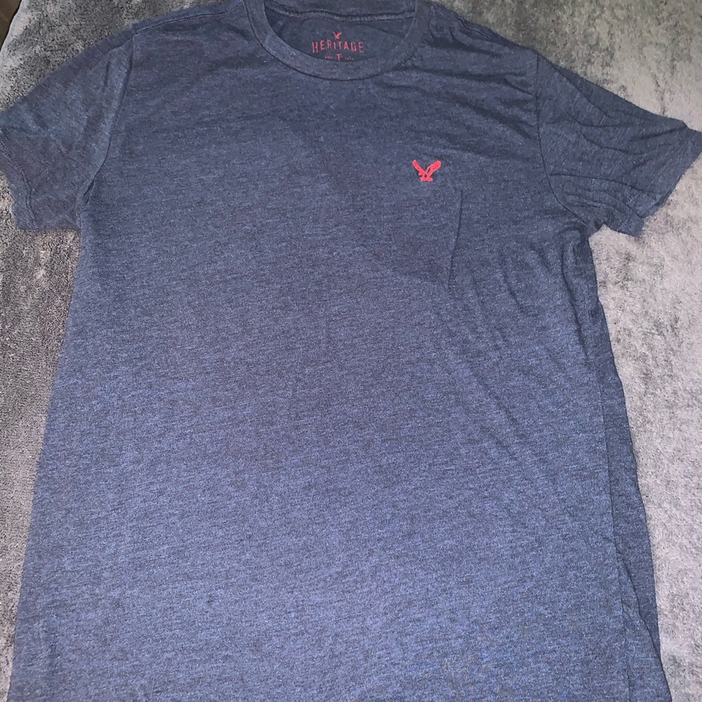 Hollister t shirt